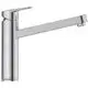 Küchenarmatur von Ideal Standard mit einem langen, schwenkbaren Rohrauslauf und einem Hebel zum Regulieren des Wasserflusses, in verchromter Ausführung.